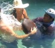Shark Spits Water Into Surprised Swimmer’s Face Shark Spits Water Into Surprised Swimmer’s Face
