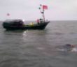 Man swims across south China’s Qiongzhou Strait