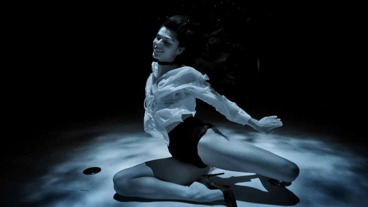 Spanish Freediver Performs Underwater Tango