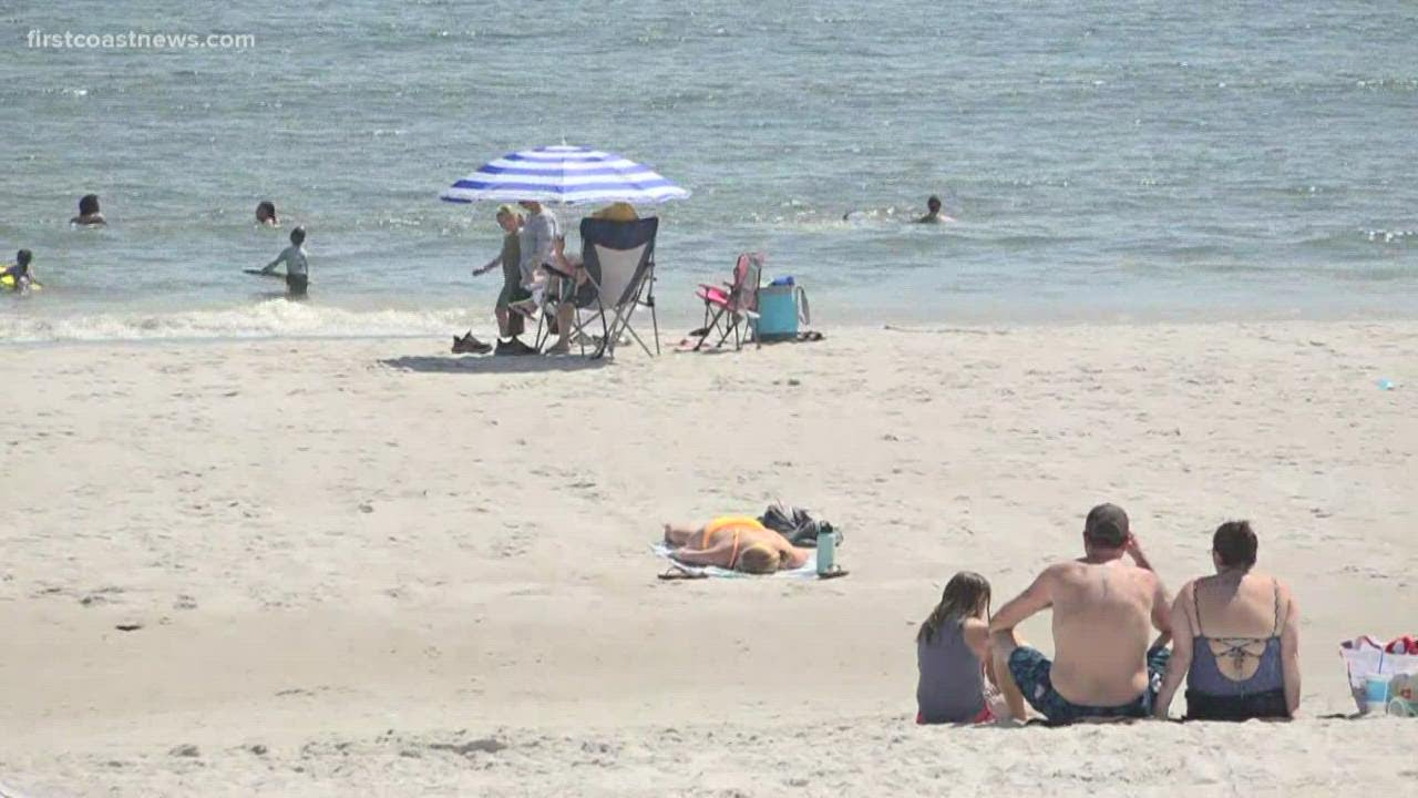 Yellow Warning Flags at Jacksonville Beach for Labor Day | First Coast News