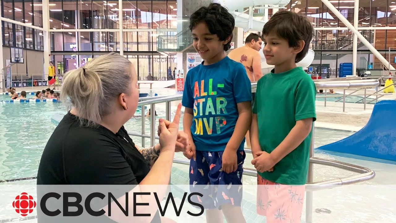 Their Swim Lessons Come With a Sign Language Interpreter | CBC News
