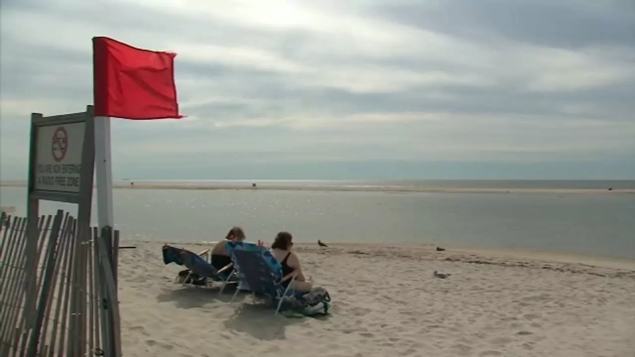 NY State Beaches Closed to Swimmers Due to Rip Current Concerns | Eyewitness News ABC7NY