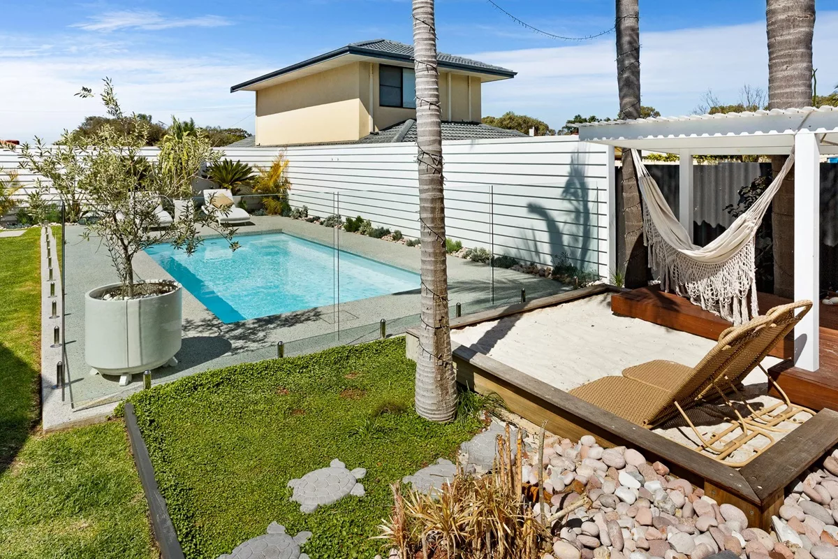 Keeping Snakes Away From The Pool This Summer