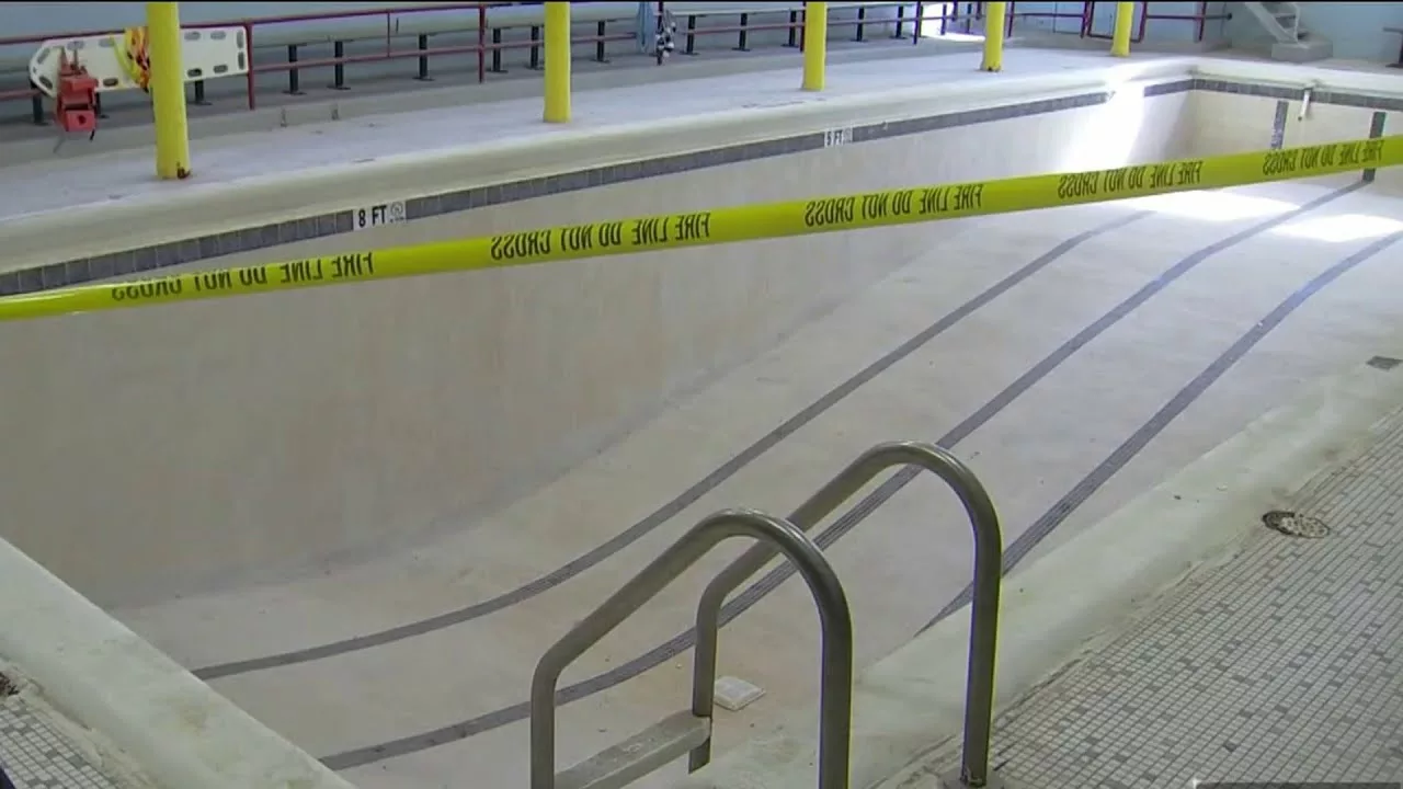 NJ Students Use Old Pool to Learn How to Brew Beer | NBC10 Philadelphia