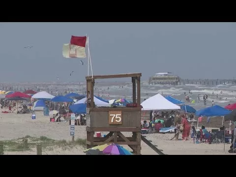 19-Year-Old Honduran Woman Drowns While Swimming With Brother in Galveston | KHOU 11